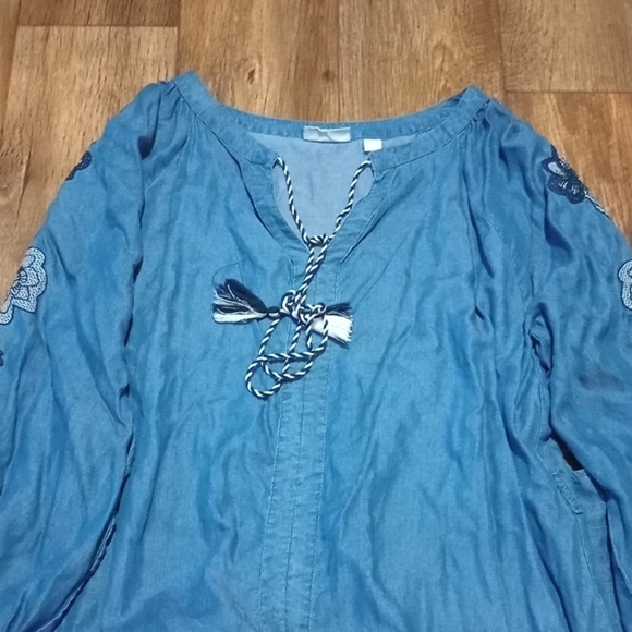 New York & Company Denim Blue Tunic Dress With Tie Front - Picture 3 of 6